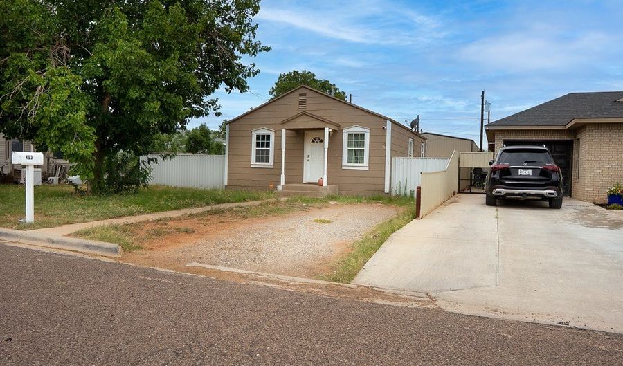 403 NW 13th St, Andrews, TX 79714 - 2 Beds, 1 Bath
