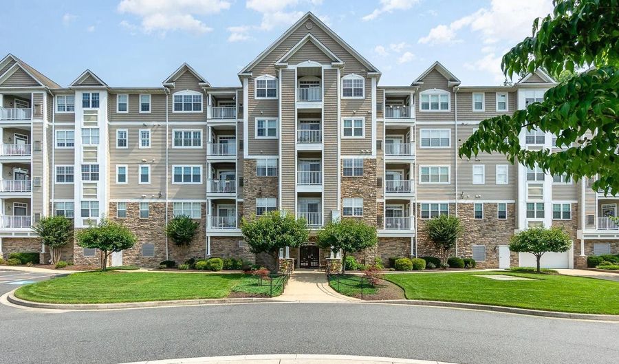 902 MACPHAIL WOODS Xing 2A, Bel Air, MD 21015 - 2 Beds, 2 Bath