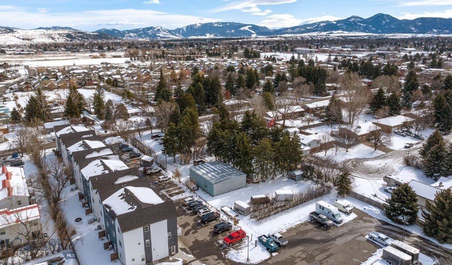 907 N 17th Ave, Bozeman, MT 59715 - 2 Beds, 1 Bath