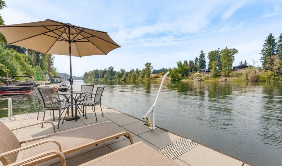 23955 BUTTEVILLE Rd, Aurora, OR 97002 - 4 Beds, 4 Bath