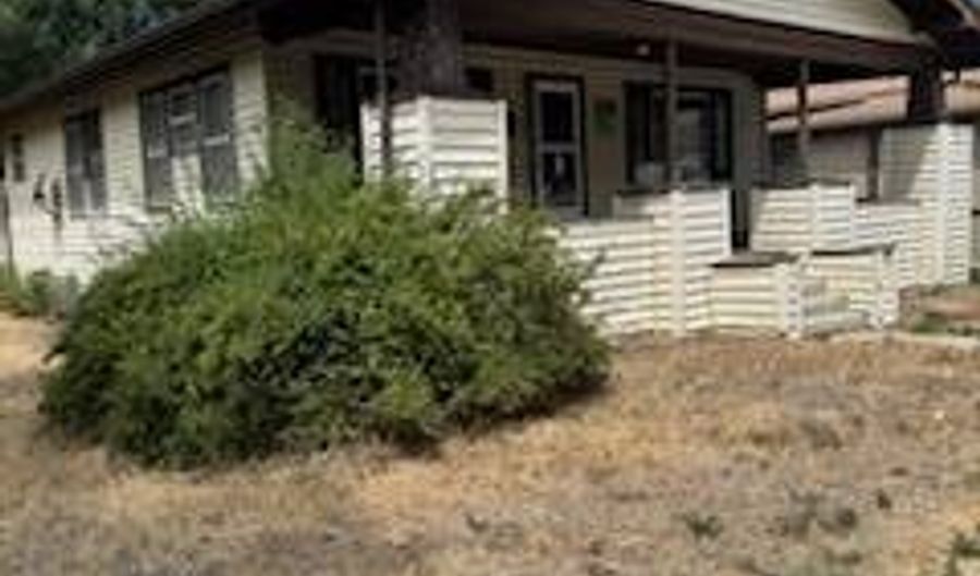 232 N. 5th, Douglas, WY 82633 - 2 Beds, 1 Bath