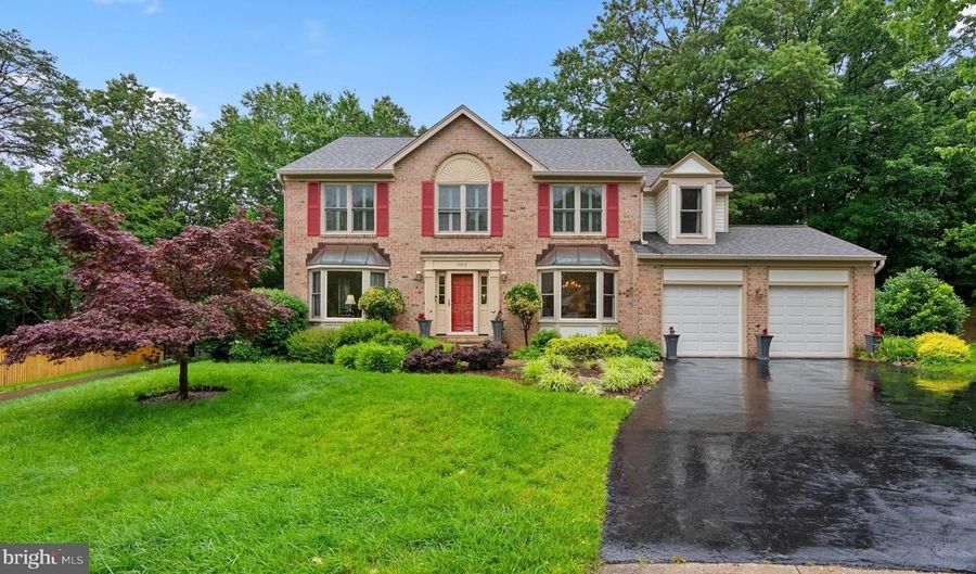 10812 GREEN ASH Ln, Beltsville, MD 20705 - 5 Beds, 4 Bath