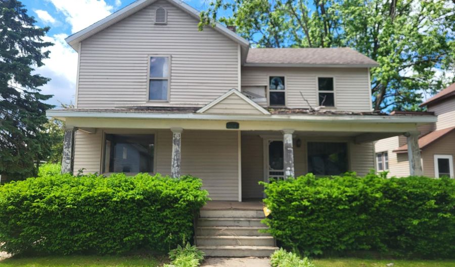 124 Cavanaugh St, Alpena, MI 49707 - 3 Beds, 2 Bath