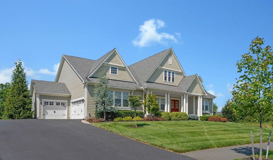25801 YELLOW BIRCH Ct, Aldie, VA 20105 - 5 Beds, 7 Bath