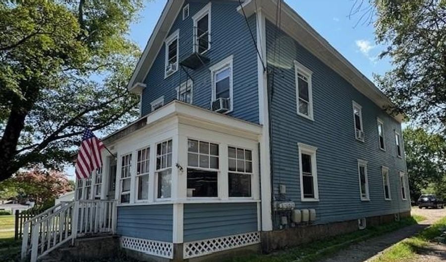 1088 Main St, Hopkinton, RI 02832 - 5 Beds, 3 Bath