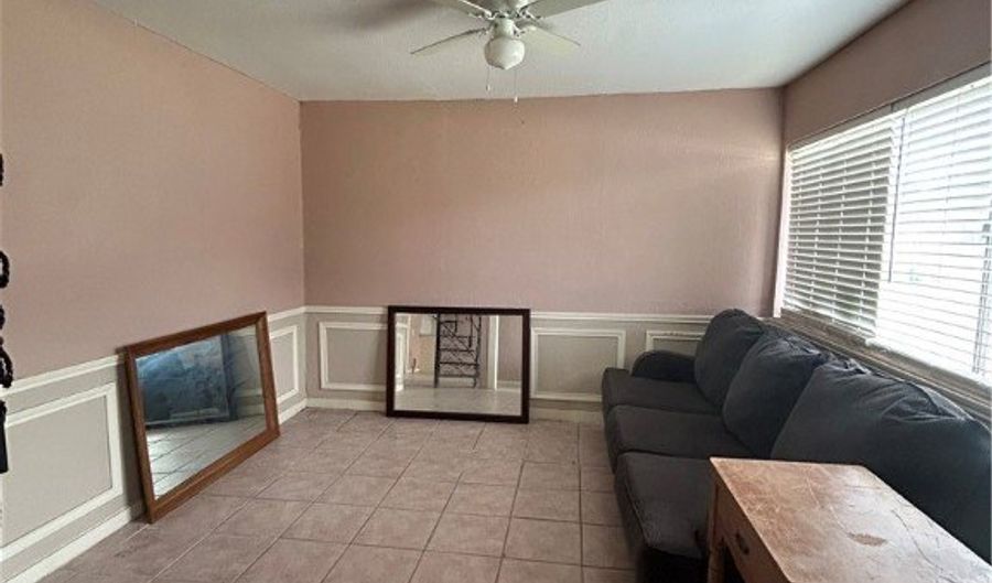 208 Scott St, Alice, TX 78332 - 3 Beds, 1 Bath