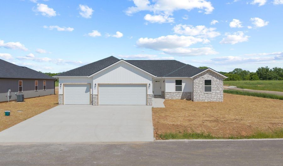 416 Beaver Tail Rd, Ash Grove, MO 65604 - 4 Beds, 2 Bath