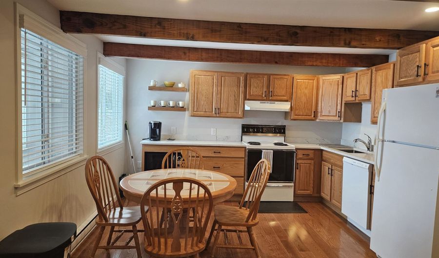 1330 Lake St 8, Bristol, NH 03222 - 2 Beds, 1 Bath