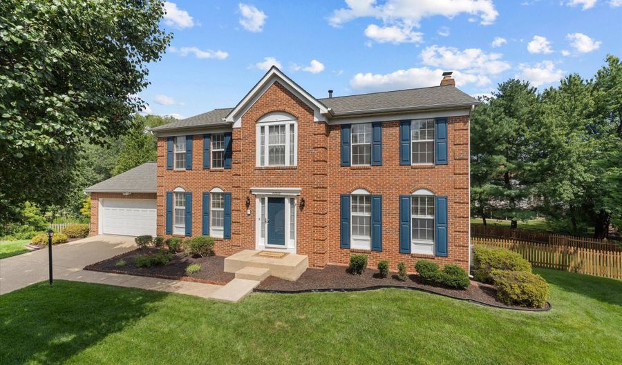 43868 STRONGHOLD Ct, Ashburn, VA 20147 - 4 Beds, 4 Bath