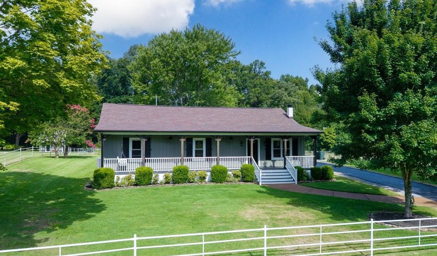 4595 BROADWAY, Bartlett, TN 38002 - 3 Beds, 2 Bath