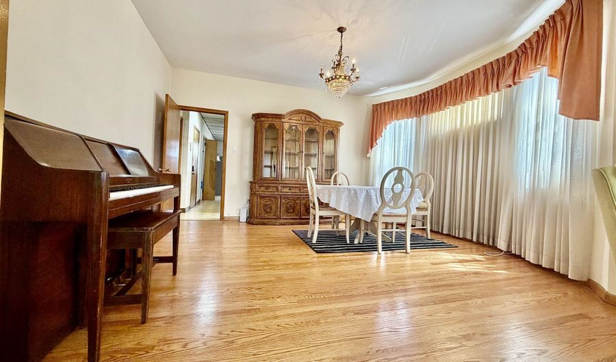 336 AVENUE C, Bayonne, NJ 07002 - 3 Beds, 1 Bath