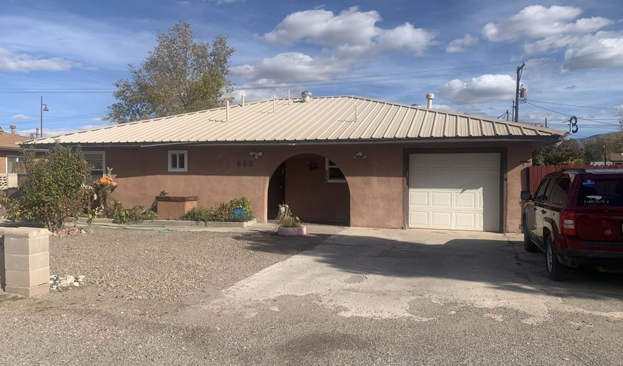 536 Coronado Dr, Bernalillo, NM 87004 - 3 Beds, 2 Bath