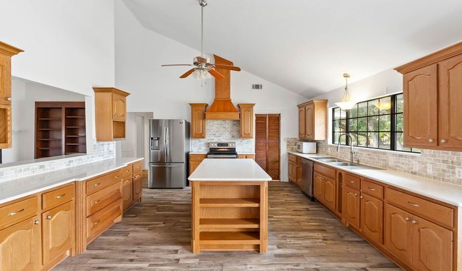 2453 Bentwood Ln, Aransas Pass, TX 78336 - 5 Beds, 3 Bath