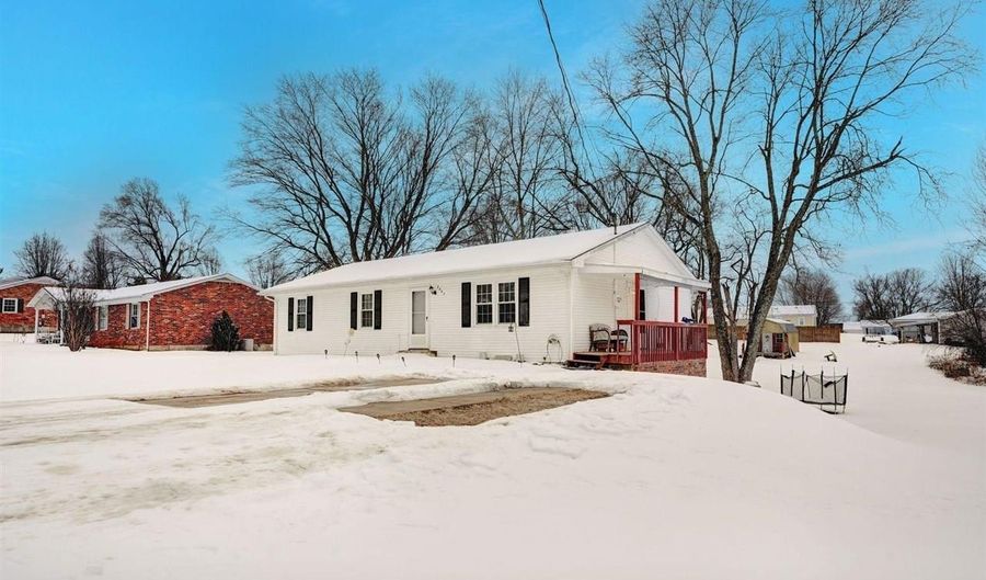2205 Elmcrest Dr, Bardstown, KY 40004 - 3 Beds, 3 Bath