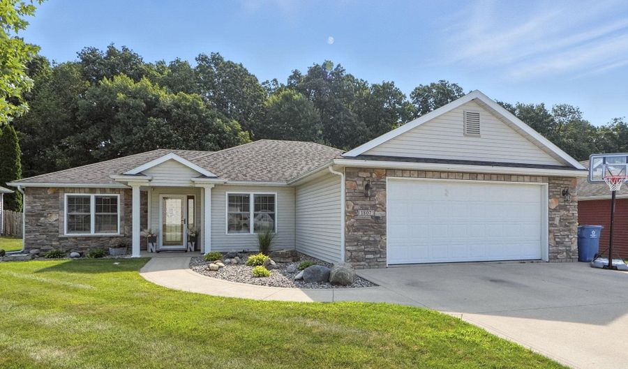 1807 McDermid Ave, Angola, IN 46703 - 3 Beds, 2 Bath