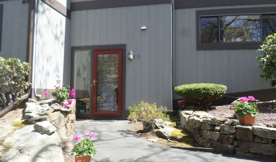 16 Harbour Vlg B, Branford, CT 06405 - 2 Beds, 3 Bath