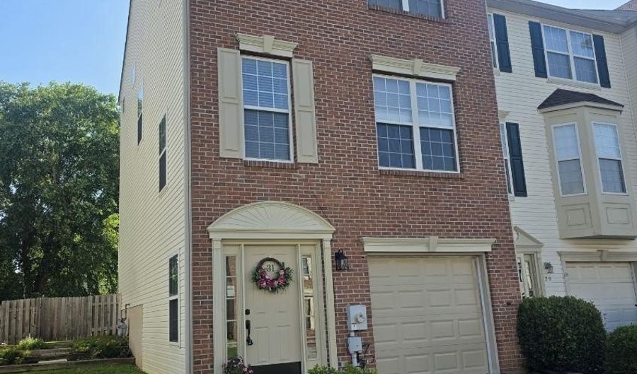 31 CARRICK Ln, Bear, DE 19701 - 2 Beds, 3 Bath