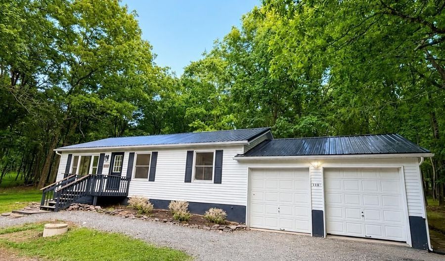 182 Mountain Rd, Albrightsville, PA 18210 - 3 Beds, 1 Bath