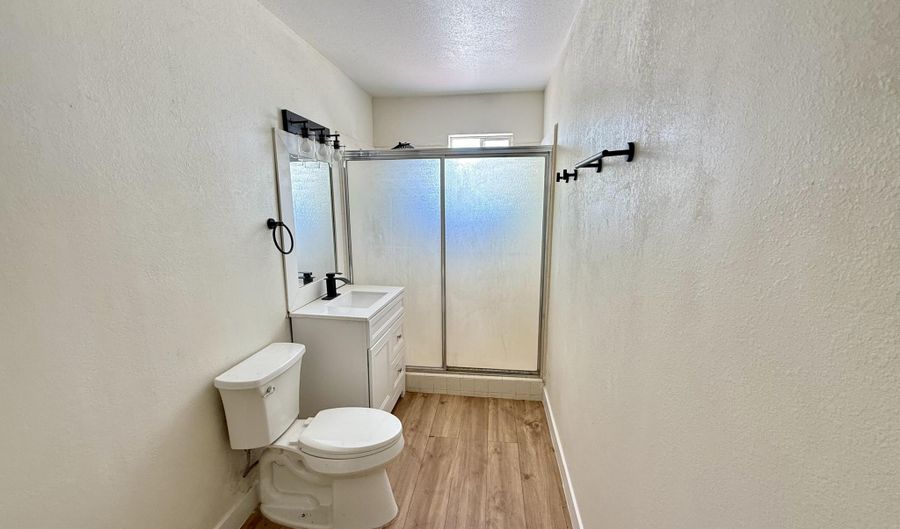 32600 S Maggie Mine Rd, Black Canyon City, AZ 85324 - 2 Beds, 2 Bath