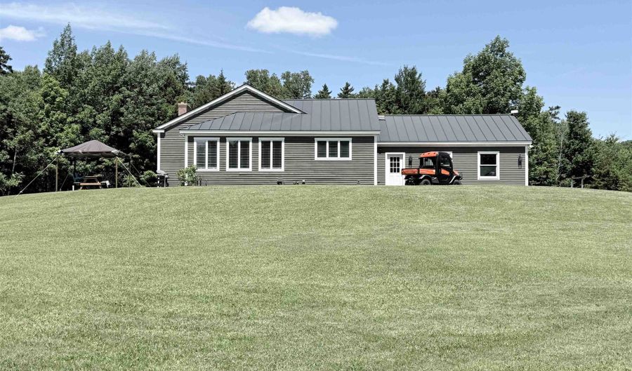 392 Sicard Rd, Brookfield, VT 05036 - 3 Beds, 4 Bath