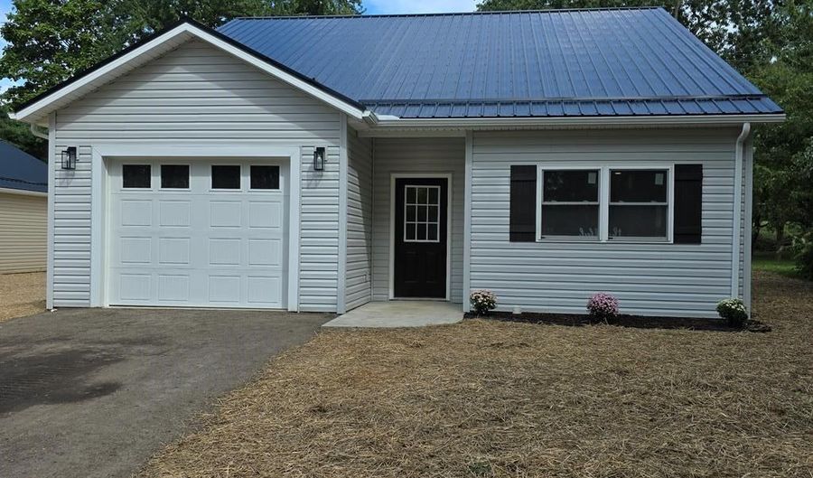 874 Fairfax, Mansfield, OH 44906 - 3 Beds, 2 Bath