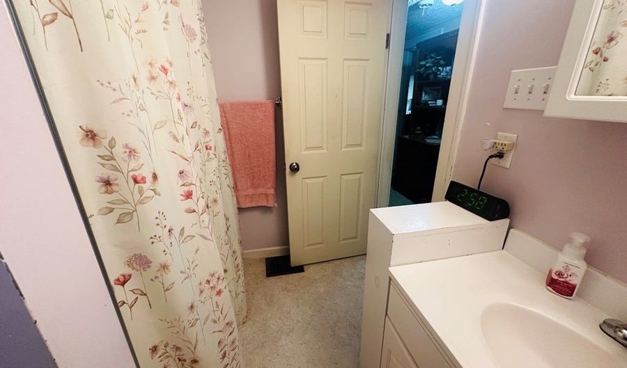 713 Ohio St, Ashland, OH 44805 - 3 Beds, 1 Bath