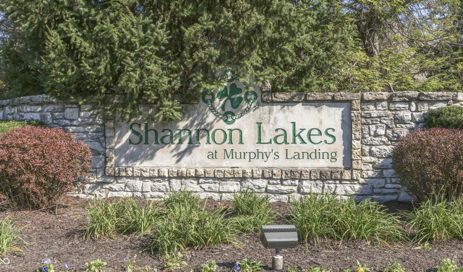 7726 Skerries Ct, Indianapolis, IN 46217 - 4 Beds, 2 Bath