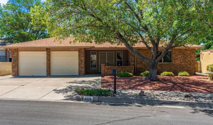 6920 Cherry Hills Loop NE, Albuquerque, NM 87111 - 3 Beds, 2 Bath