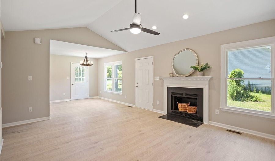 31 Fieldview Ct, Angier, NC 27501 - 3 Beds, 2 Bath