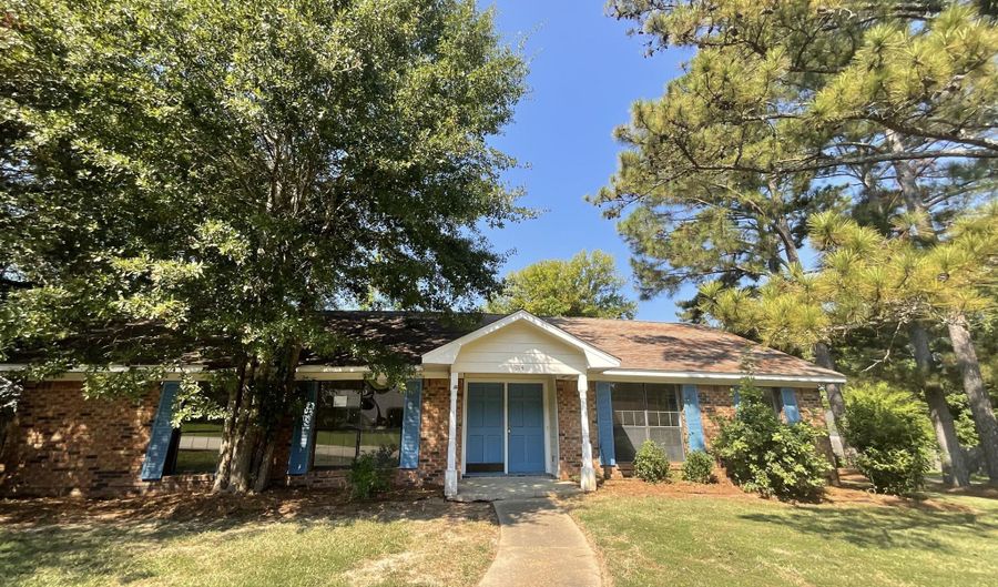 114 Bellegrove Blvd, Brandon, MS 39047 - 3 Beds, 2 Bath