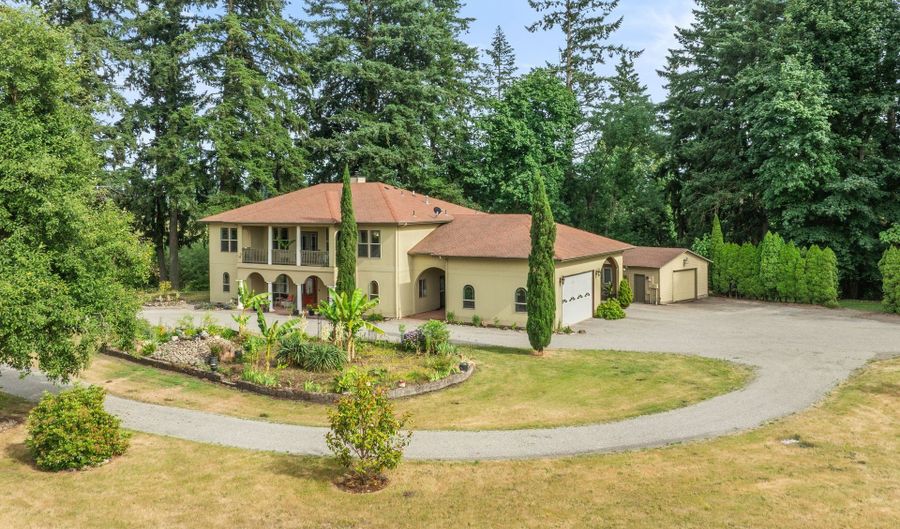 10168 STAYTON Rd, Aumsville, OR 97325 - 5 Beds, 4 Bath