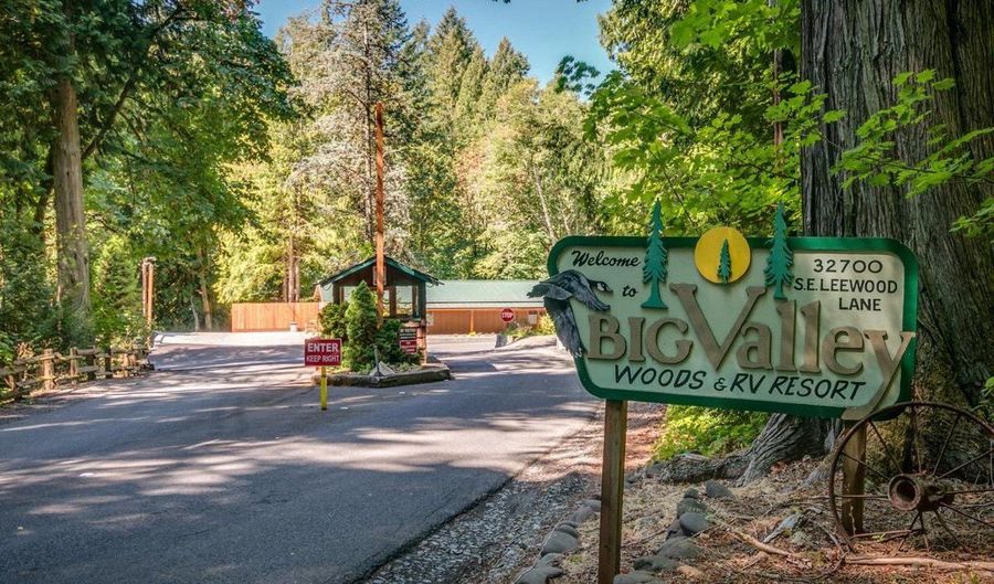 32700 SE LEEWOOD Ln 41, Boring, OR 97009 - 3 Beds, 2 Bath