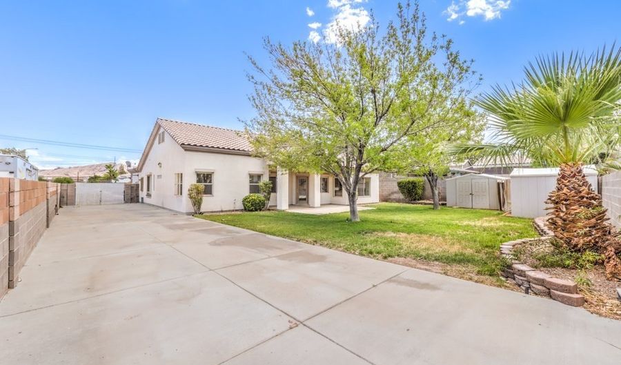1019 Skysail Dr, Henderson, NV 89011 - 3 Beds, 3 Bath