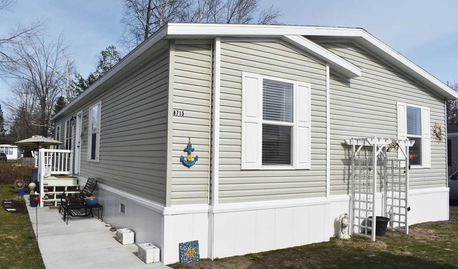8715 Sandy St 96, Alanson, MI 49706 - 4 Beds, 2 Bath