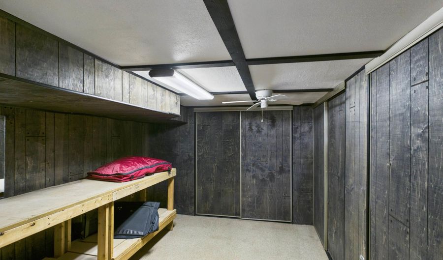 401 N College St, Agency, IA 52530 - 4 Beds, 3 Bath
