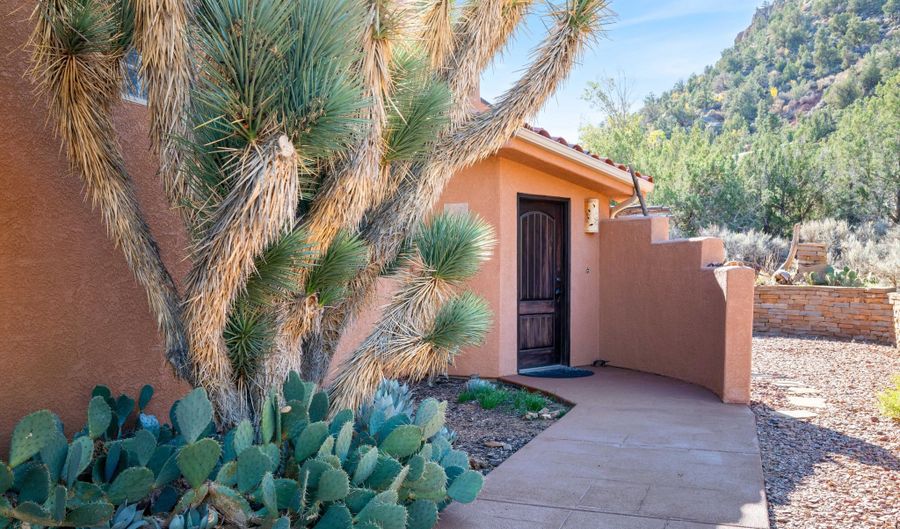 1535 W Mcintosh Cir, Apple Valley, UT 84737 - 3 Beds, 2 Bath