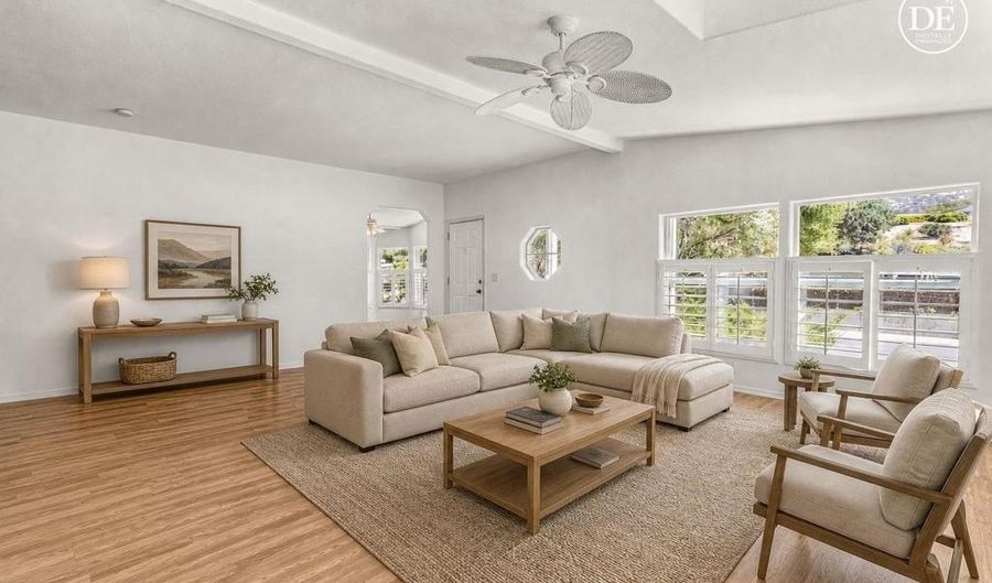 8975 Lawrence Welk Dr 7, Escondido, CA 92026 - 3 Beds, 2 Bath