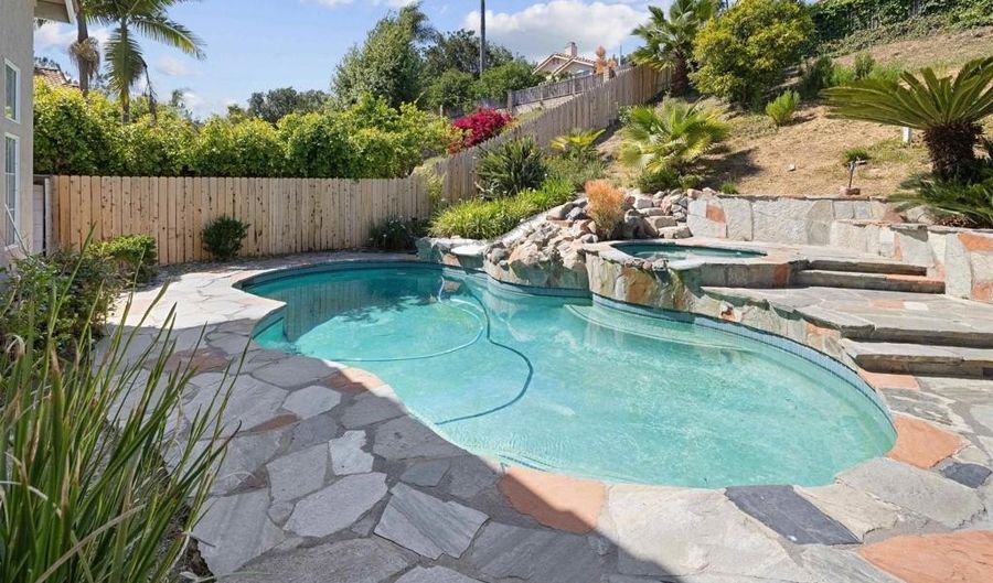 1366 Via Cibola, Oceanside, CA 92057 - 5 Beds, 3 Bath