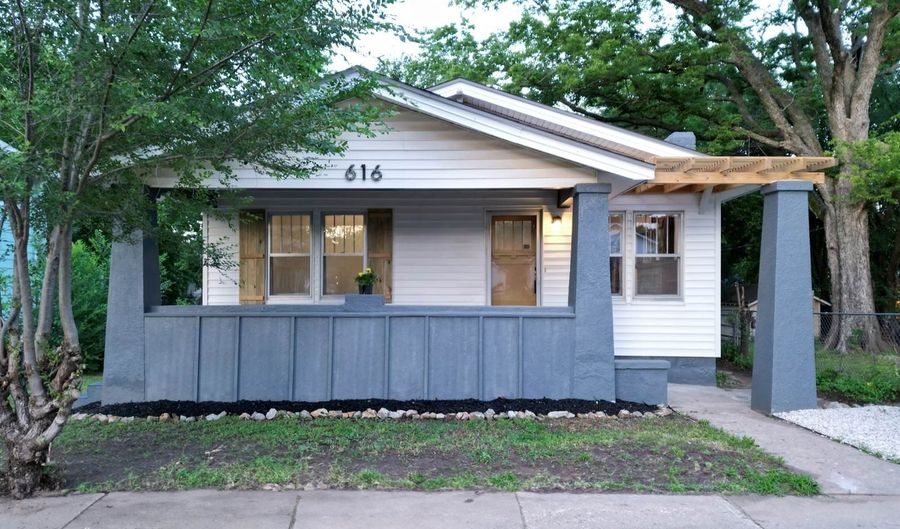 616 N 4th, Arkansas City, KS 67005 - 3 Beds, 2 Bath