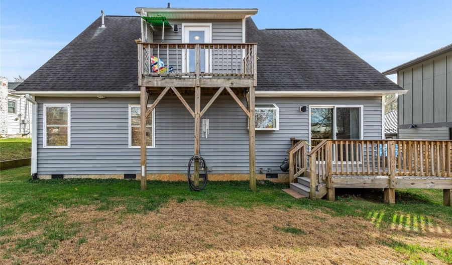 14 Hildebrand St, Asheville, NC 28801 - 3 Beds, 3 Bath