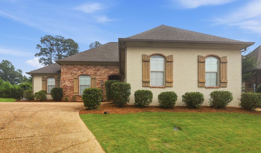 152 Grandeur Dr, Brandon, MS 39042 - 3 Beds, 2 Bath