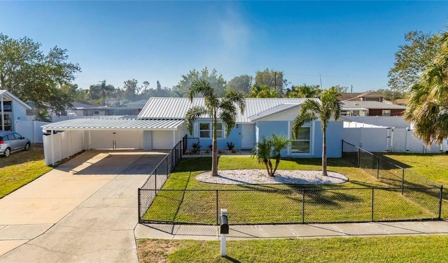 412 FLAMINGO Dr, Apollo Beach, FL 33572 - 3 Beds, 2 Bath