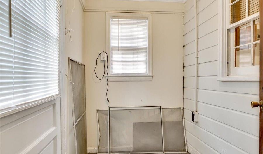 256 NE Williamsburg St, Aiken, SC 29801 - 2 Beds, 1 Bath