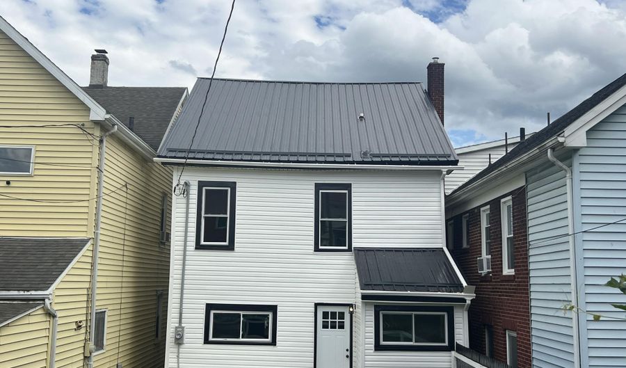 2602 W Chestnut Ave, Altoona, PA 16601 - 3 Beds, 2 Bath