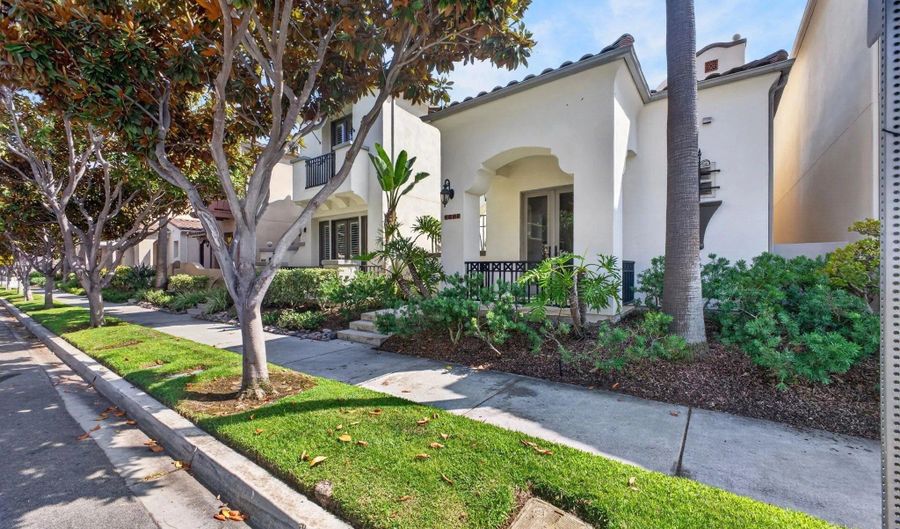 2985 Farragut Rd, San Diego, CA 92106 - 3 Beds, 3 Bath