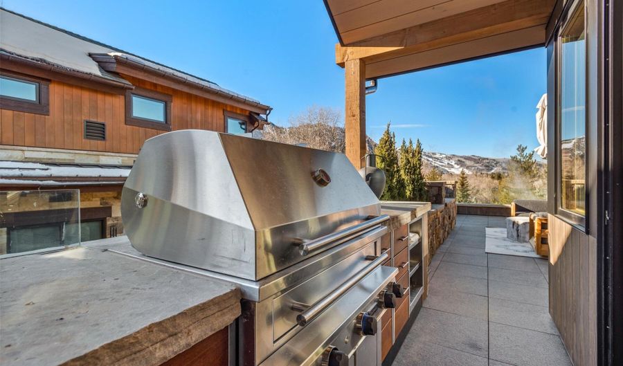 549 Walnut St, Aspen, CO 81611 - 4 Beds, 6 Bath