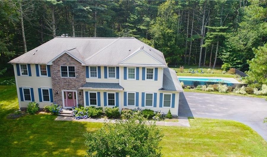2 Scenic Ridge Ct, Coventry, RI 02816 - 4 Beds, 4 Bath