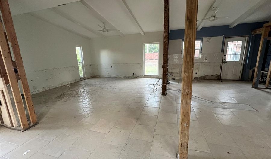 717 JACARANDA Rd, Anna Maria, FL 34216 - 5 Beds, 3 Bath