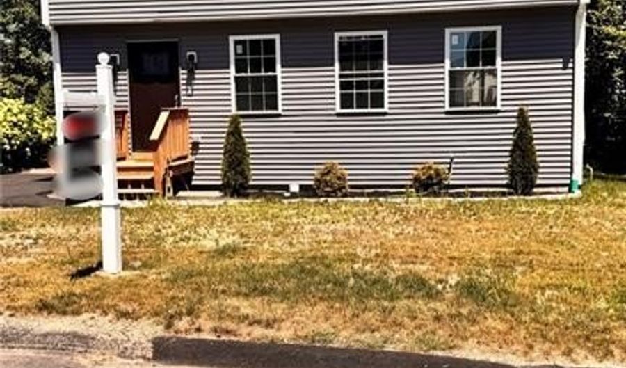 87 Dunedin St, Cranston, RI 02920 - 3 Beds, 3 Bath