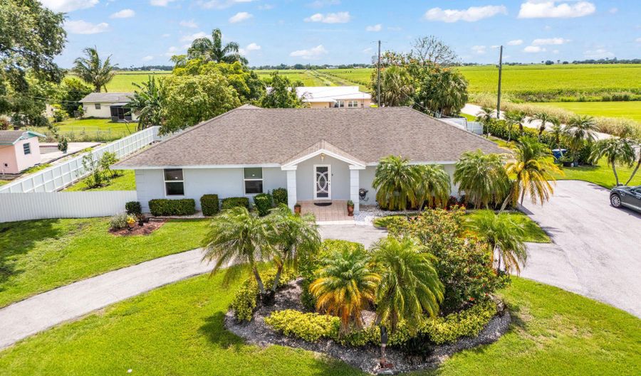 1073 SE 3rd St, Belle Glade, FL 33430 - 4 Beds, 3 Bath